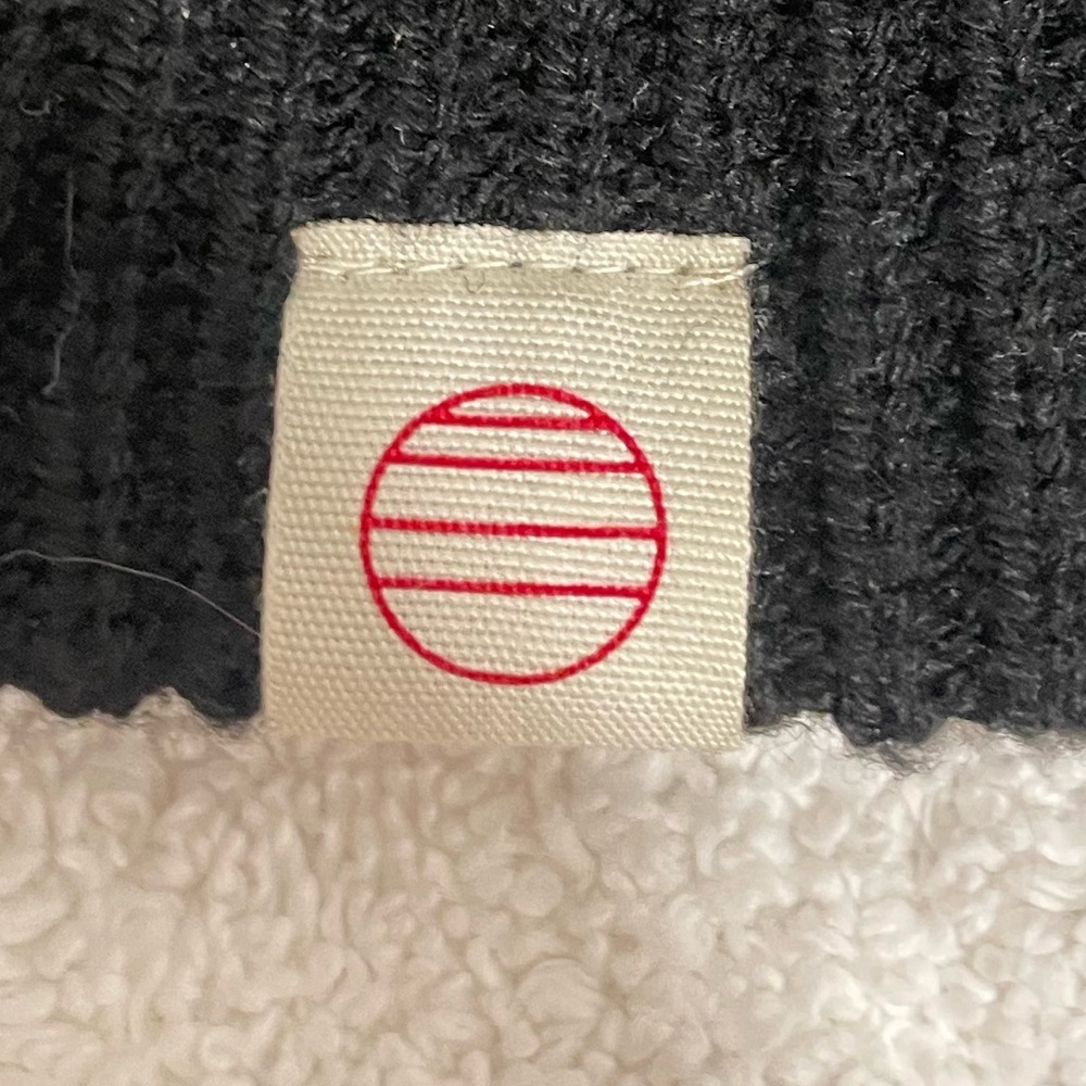 Marine Layer black knit hat - Picture 2 of 3